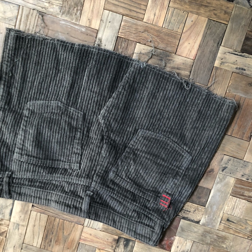 BDG green corduroy mini skirt. Size Small - Picture 6 of 7